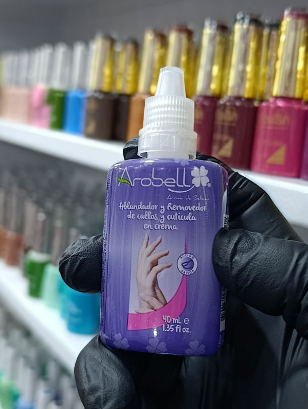 ABLANDADOR Y REMOVEDOR DE CALLOS Y CUTICULA EN CREMA AROBELL 40ML