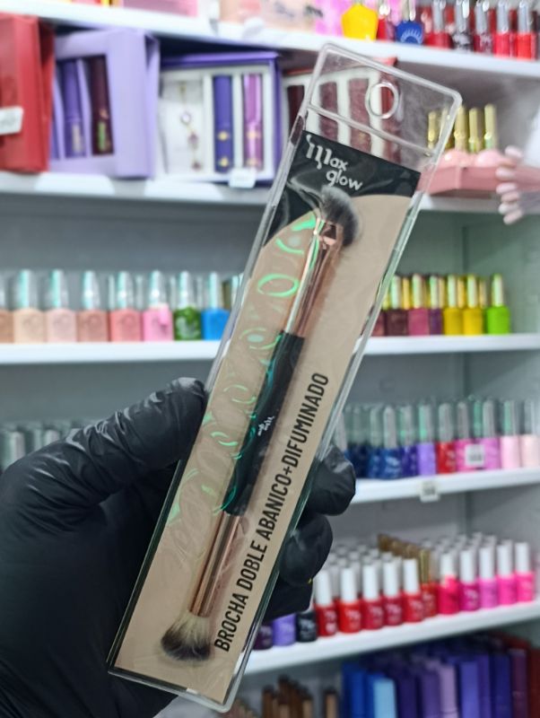 BROCHA DOBLE ABANICO+DIFUMINADO MAXGLOW