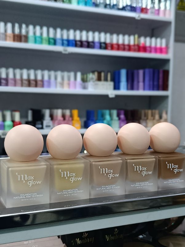 BASE MAQUILLAJE MAXGLOW NATURAL MATTE FINISH