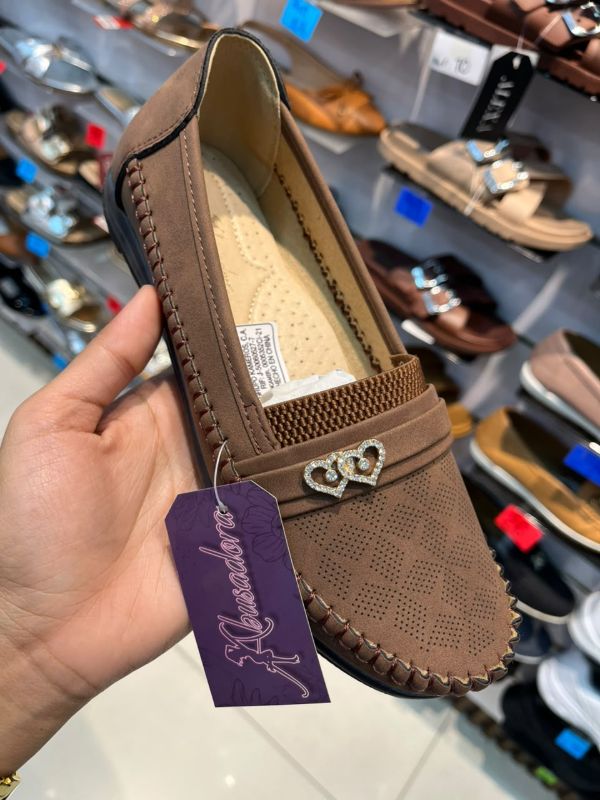 mocasín para dama con corazones