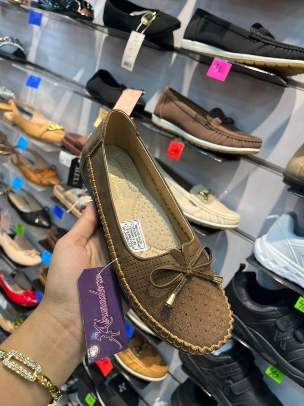 mocasín para dama con lazo