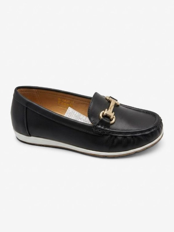 mocasín con herraje