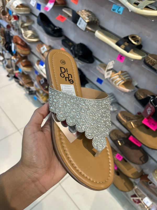 Sandalias de dedo con pedreria