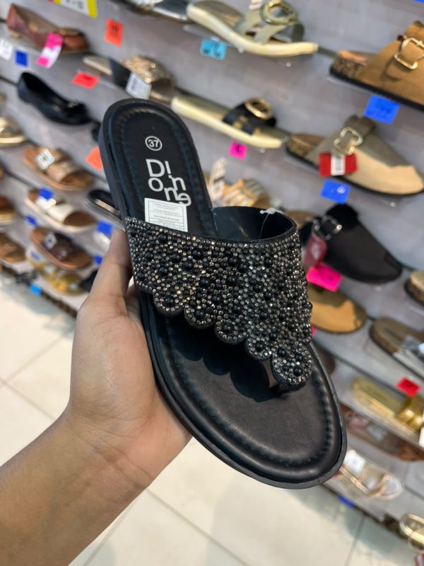 Sandalias de dedo con pedreria