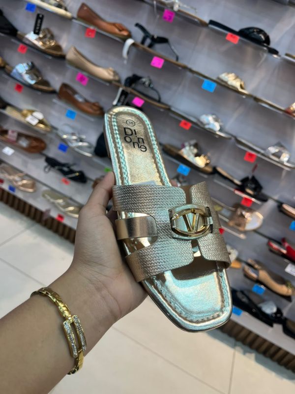 Sandalias broche V