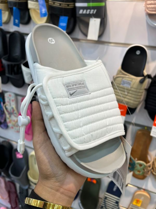 Slides Nike Asuna