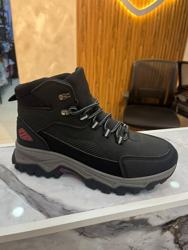 Bota de senderismo