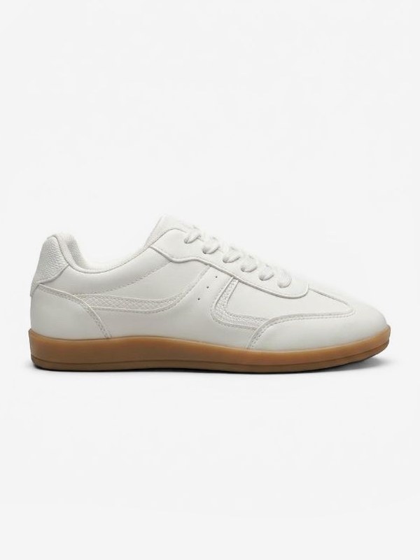 Tenis blancos casuales C&A