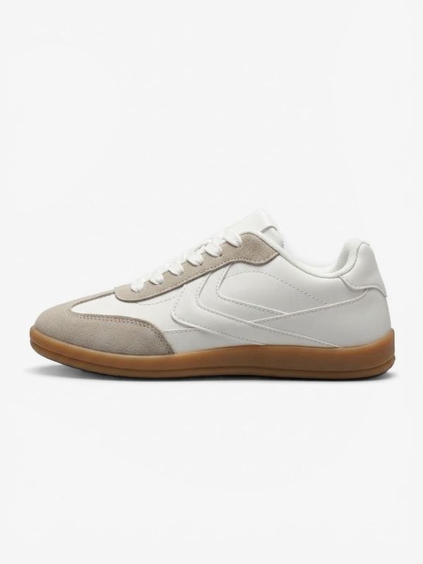 Tenis blancos casuales C&A