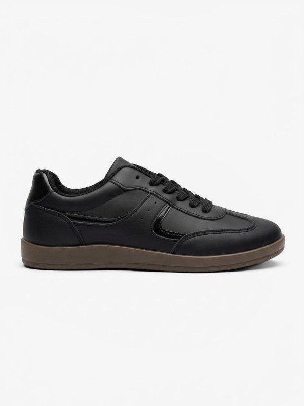 Tenis blancos casuales C&A
