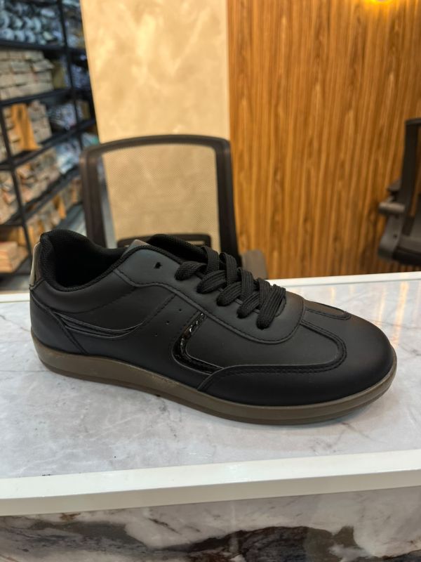 Tenis blancos casuales C&A