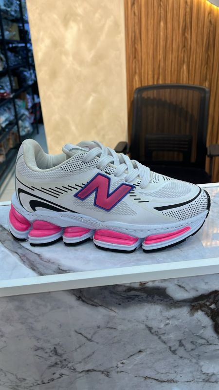 Zapato New Balance ABZORB 2000
