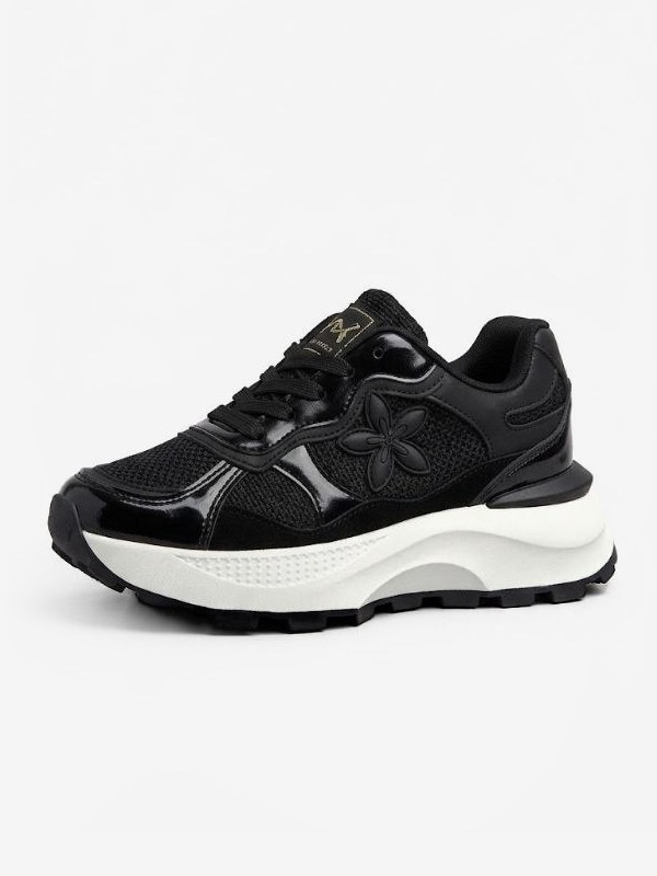 Zapatilla urbana con plataforma