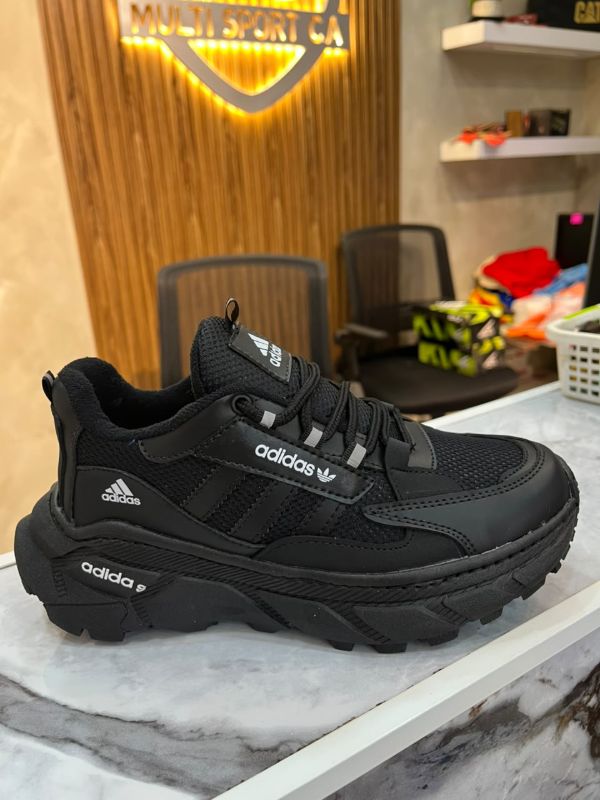 Zapato Adidas Ozgaia