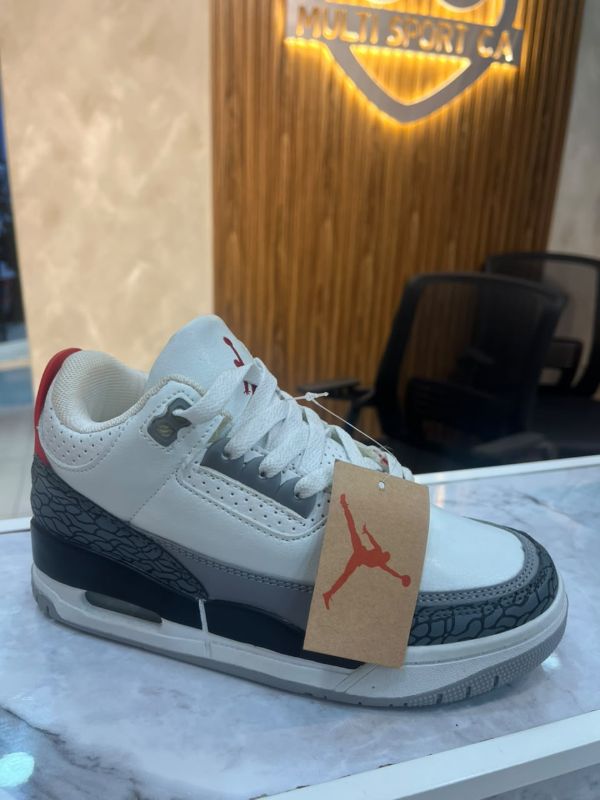Bota Air Jordan 3 Retro