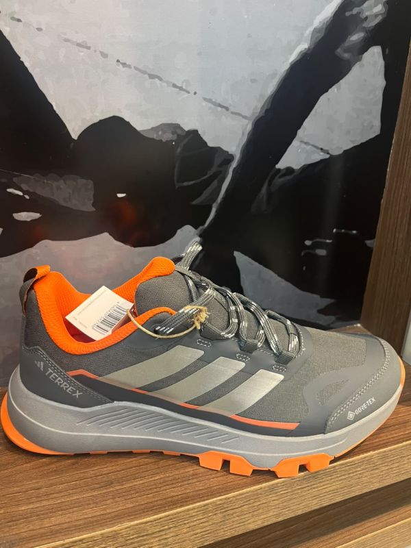 Zapato adidas Terrex Skychaser