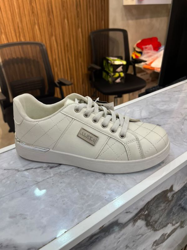 Zapato casual blanco Alexa